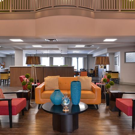 Holiday Inn Express & Suites Austin North Central By Ihg Exterior photo
